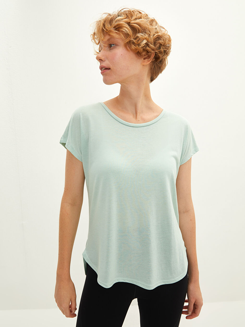 Yeşil Bisiklet Yaka Düz Kısa Kollu Kadın Spor Tişört