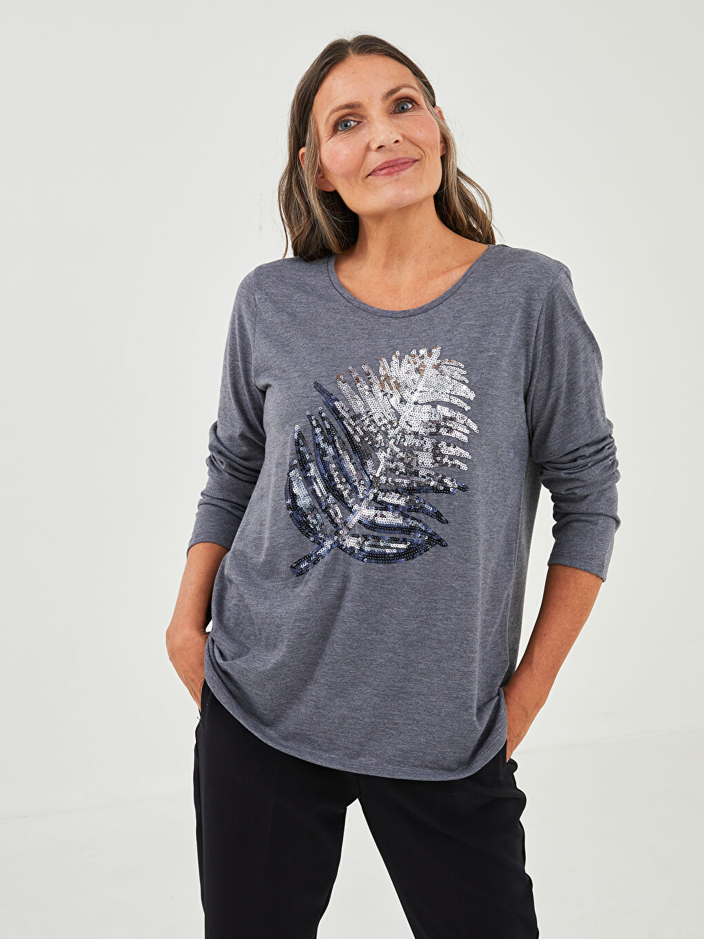 LCW Grace T-Shirt mit Rundhalsausschnitt, langen Ärmeln und Pailletten für Damen -W1H418Z8-L8N