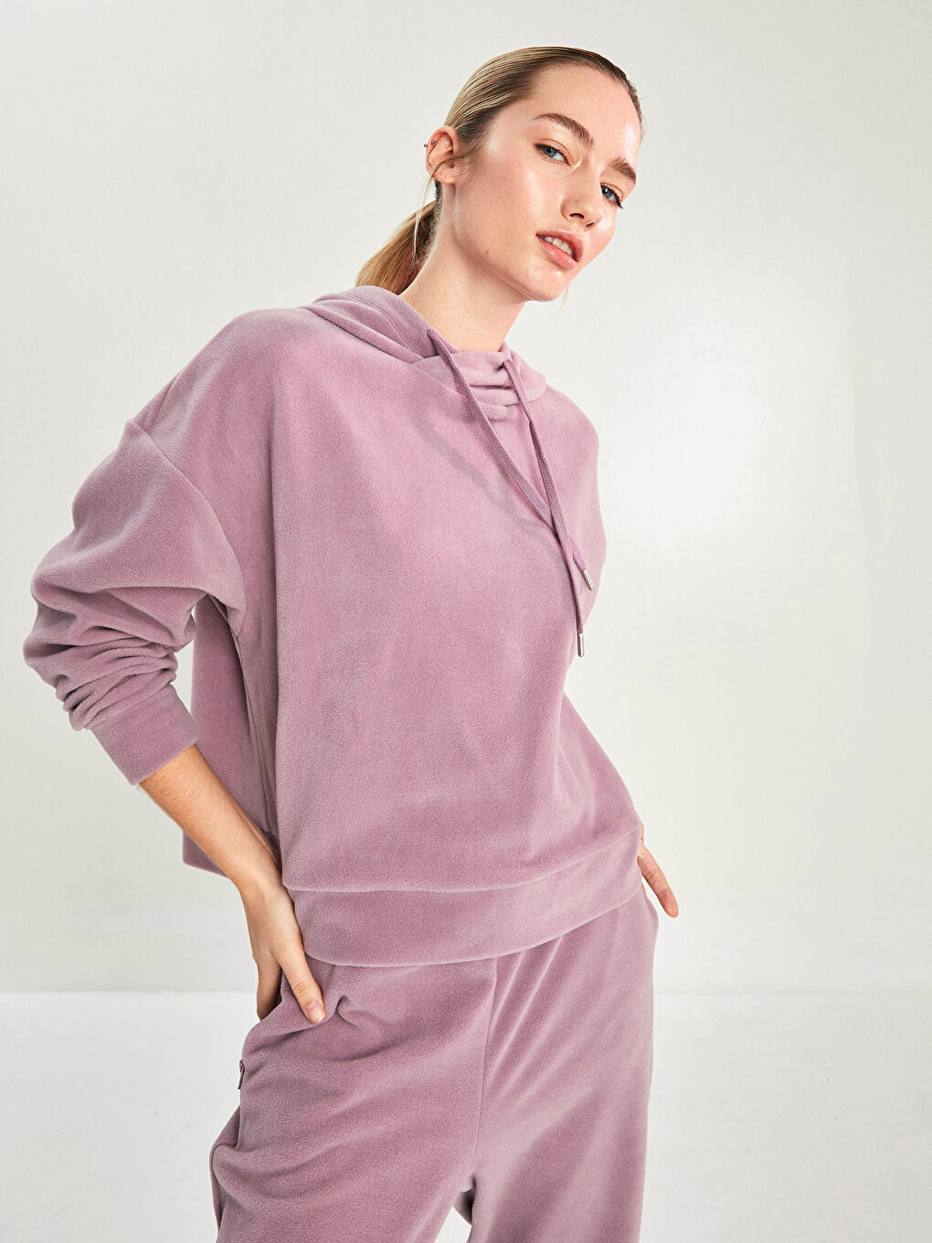 Xside Active Sweatshirt à capuche uni manches longues en polaire pour Femmes -W1H432Z8-QUF