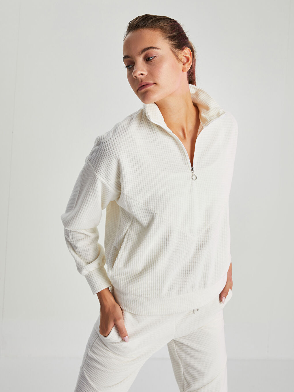 Turtle Neck Self Patterned Long Sleeve Women's Sweatshirt-1