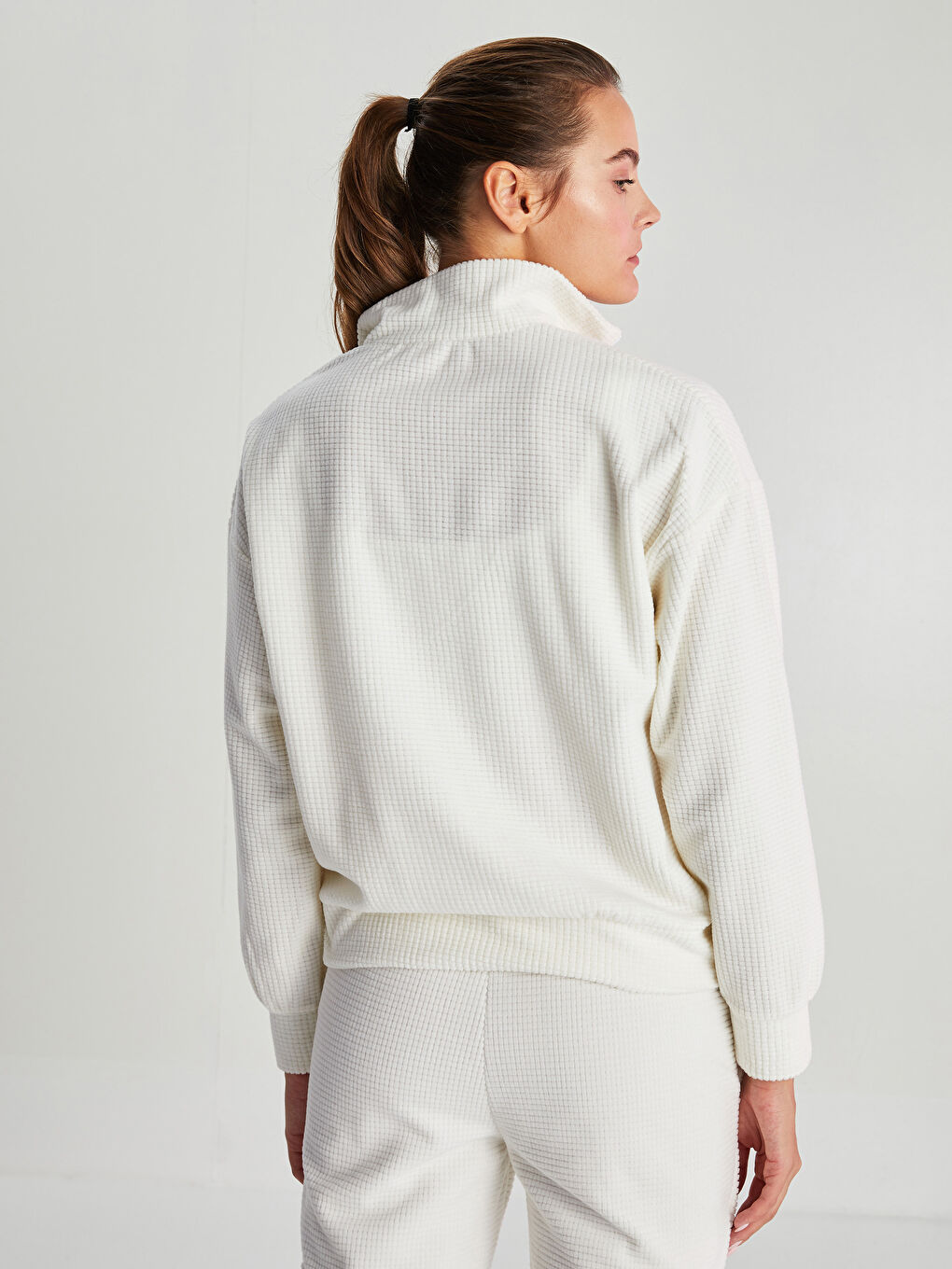 Turtle Neck Self Patterned Long Sleeve Women's Sweatshirt-4