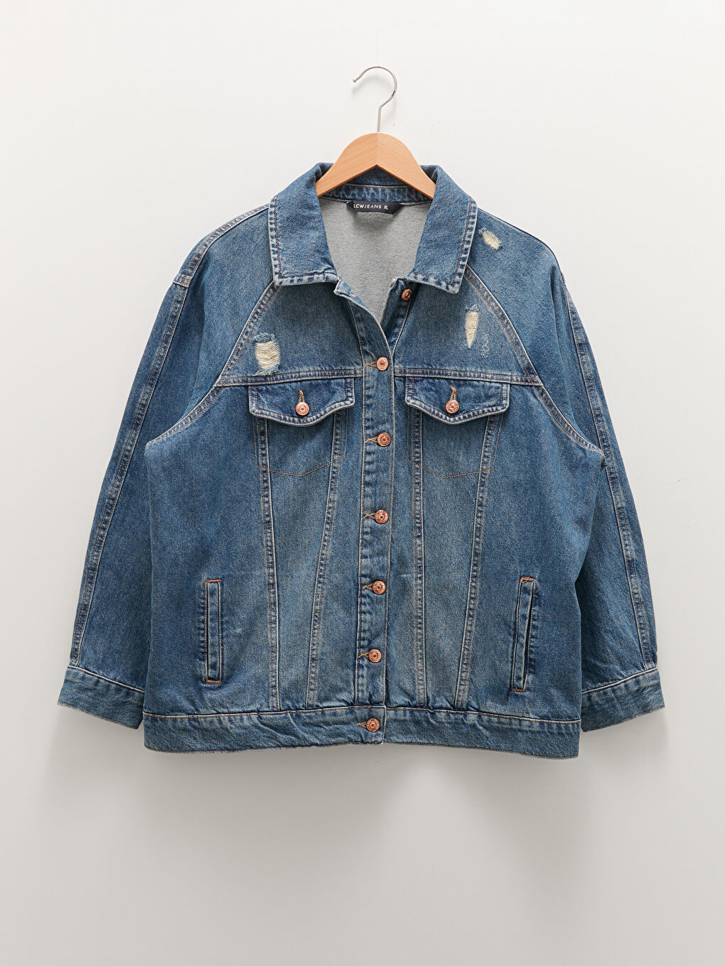 جاكيت جينز روديو للسيدات بمقاس كبير بياقة قميص تصميم مستقيم تفاصيل جيب كم طويل-5