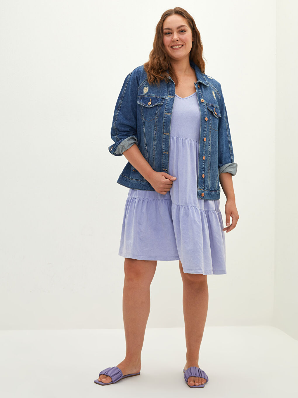 جاكيت جينز روديو للسيدات بمقاس كبير بياقة قميص تصميم مستقيم تفاصيل جيب كم طويل-2