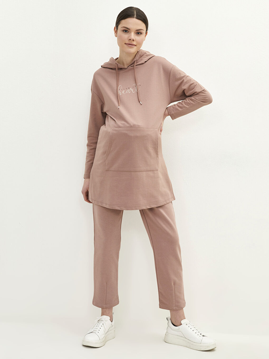 LCWAIKIKI Maternity Elastic Waist Plain Pocket Detailed Maternity Sweatpants -W1H518Z8-GMU