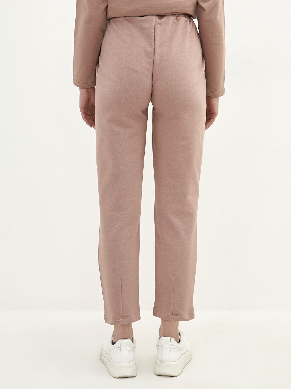 LCWAIKIKI Maternity Elastic Waist Plain Pocket Detailed Maternity Sweatpants -W1H518Z8-GMU