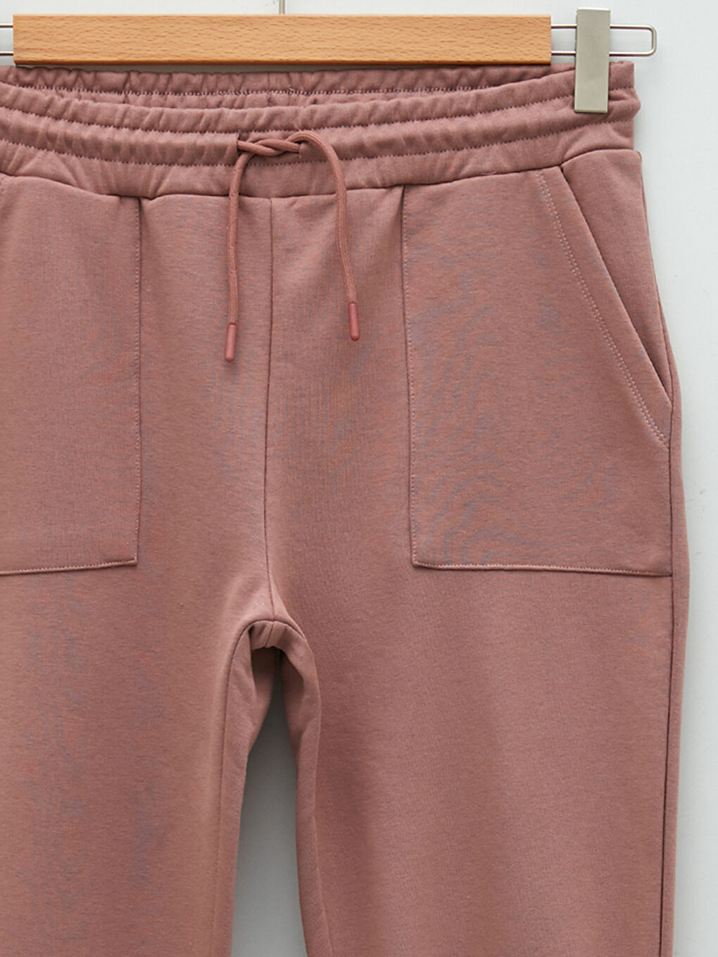 LCWAIKIKI Maternity Elastic Waist Plain Pocket Detailed Maternity Sweatpants -W1H518Z8-GMU