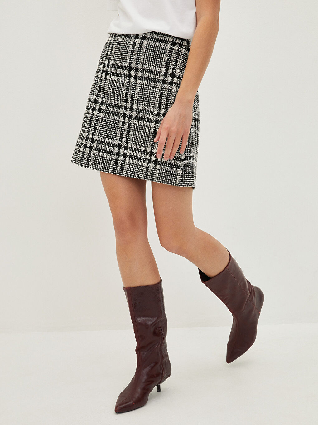 Siyah Ekose Kadın Mini Etek-2