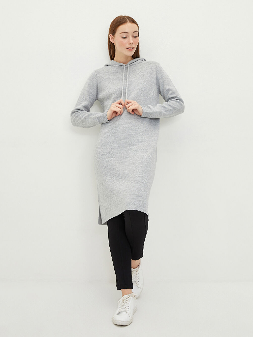 LCWAIKIKI Classic Hooded Straight Long Sleeve Women's Knitwear Tunic -W1H550Z8-RZR
