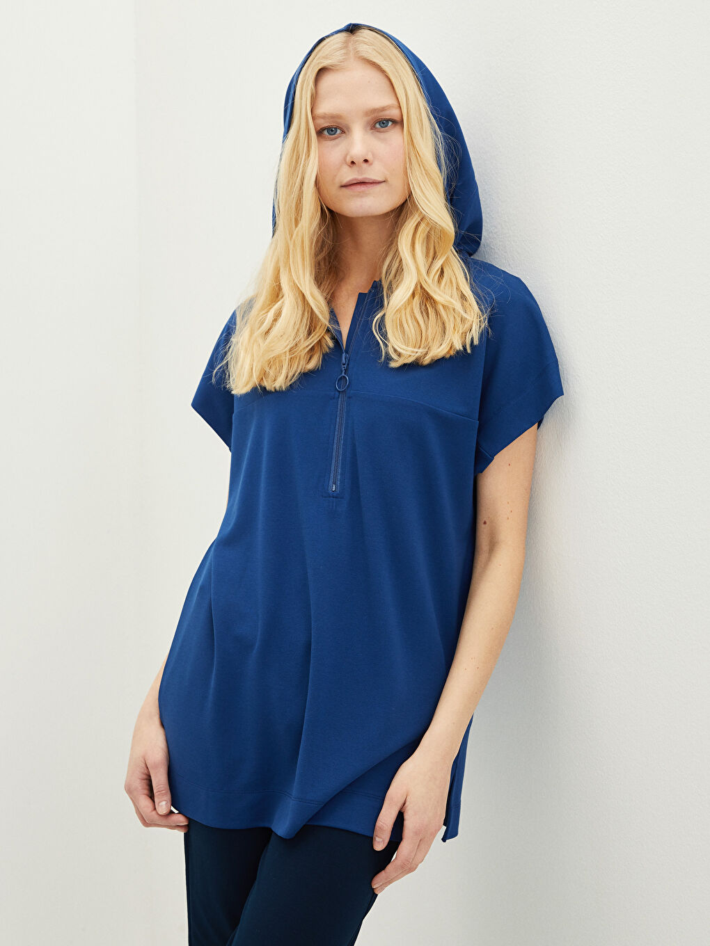 Hooded Plain Short Sleeve Women's T-Shirt-1