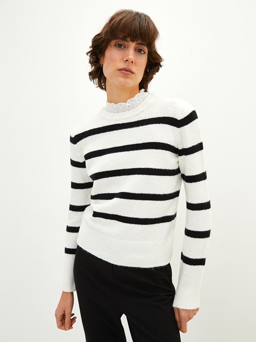 LCW Vision Gerüschter Hoher Kragen Gestreifter Langarm Pullover für Damen -W1H564Z8-LEG