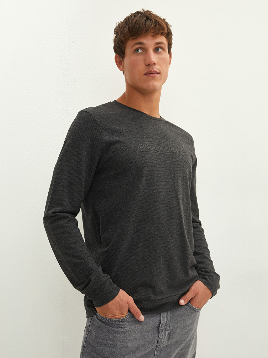 سويت شيرت كم طويل بياقة دائرية للرجال-1