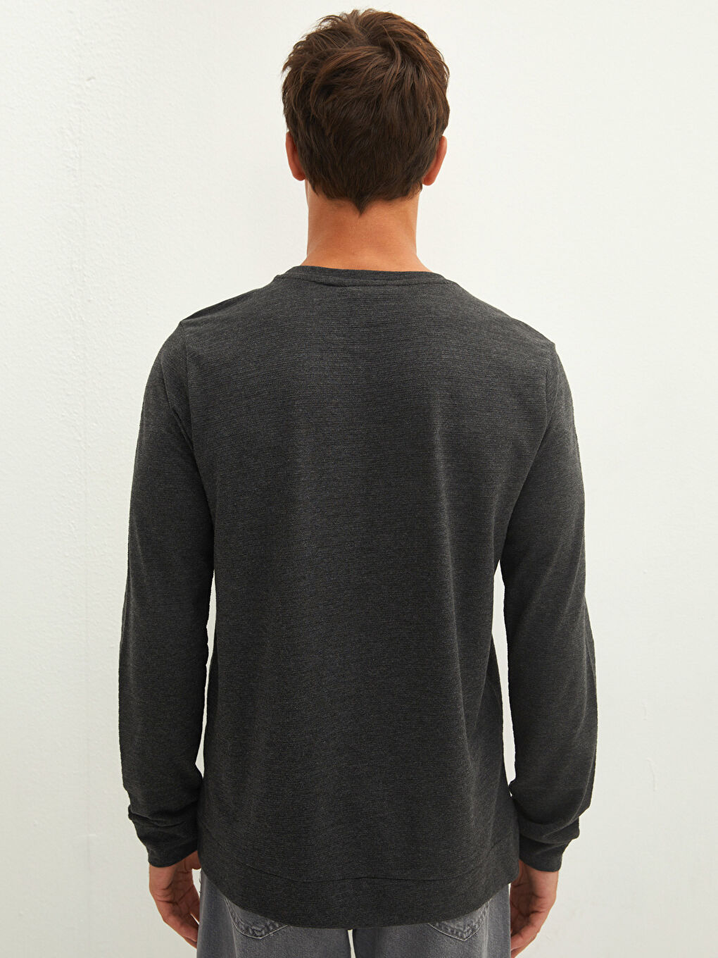 سويت شيرت كم طويل بياقة دائرية للرجال-4