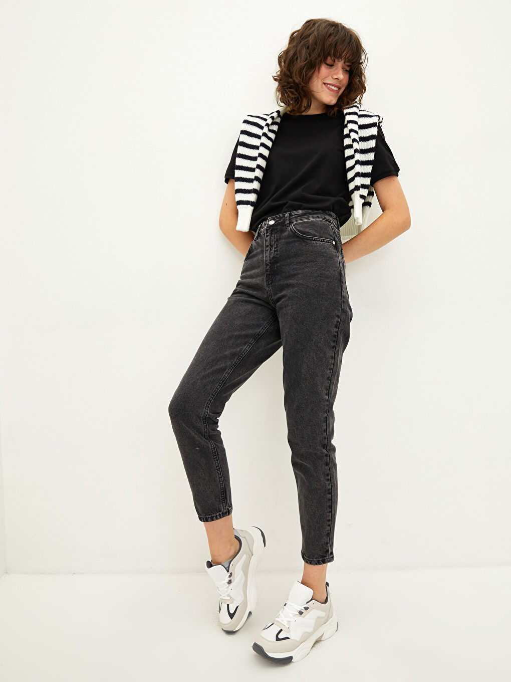 High Waist Mom Fit Pocket Detailed Women's Rodeo Denim Trousers-1