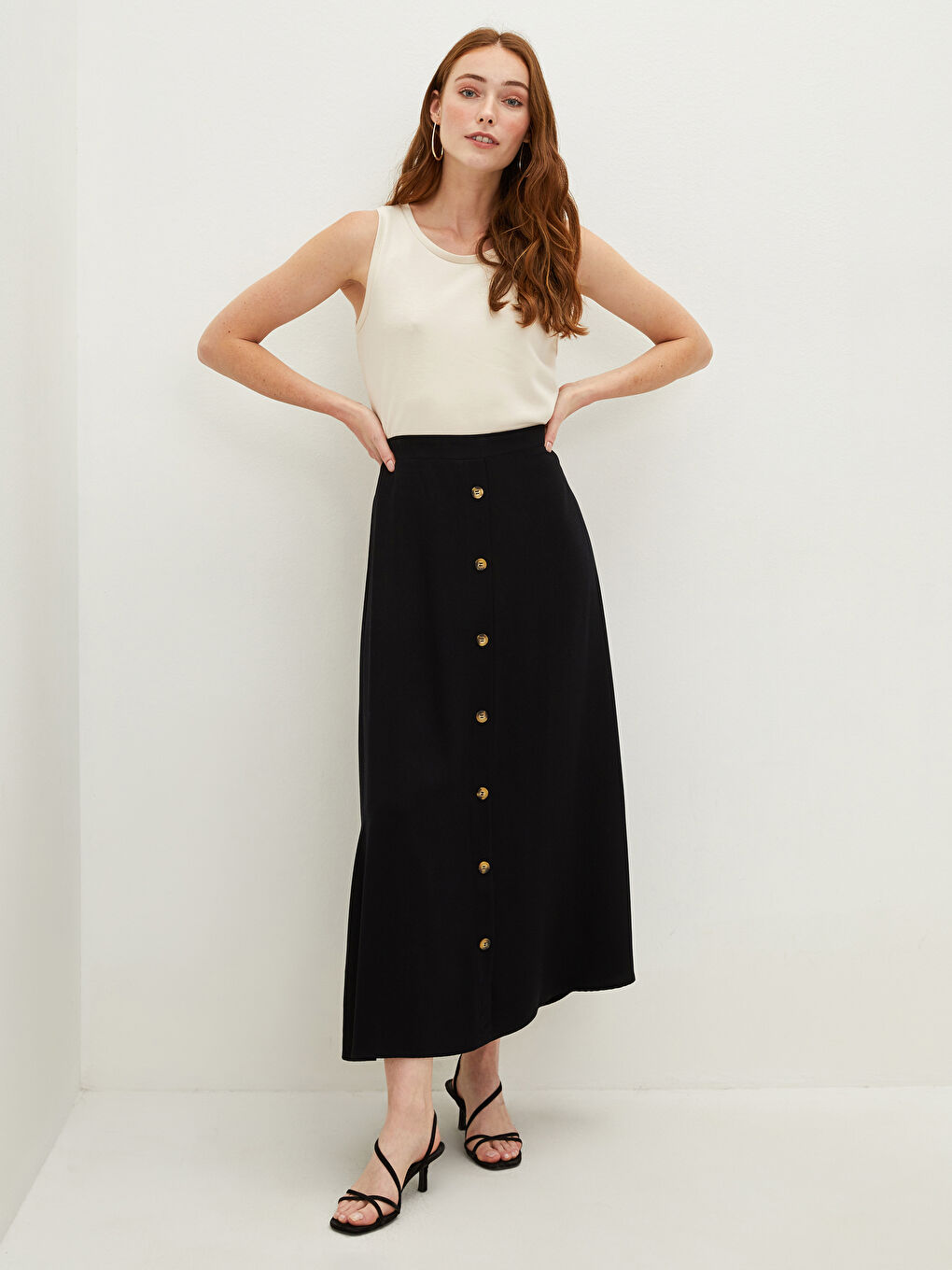 Siyah Beli Lastikli Düğme Detaylı Viskon Kadın Etek-1