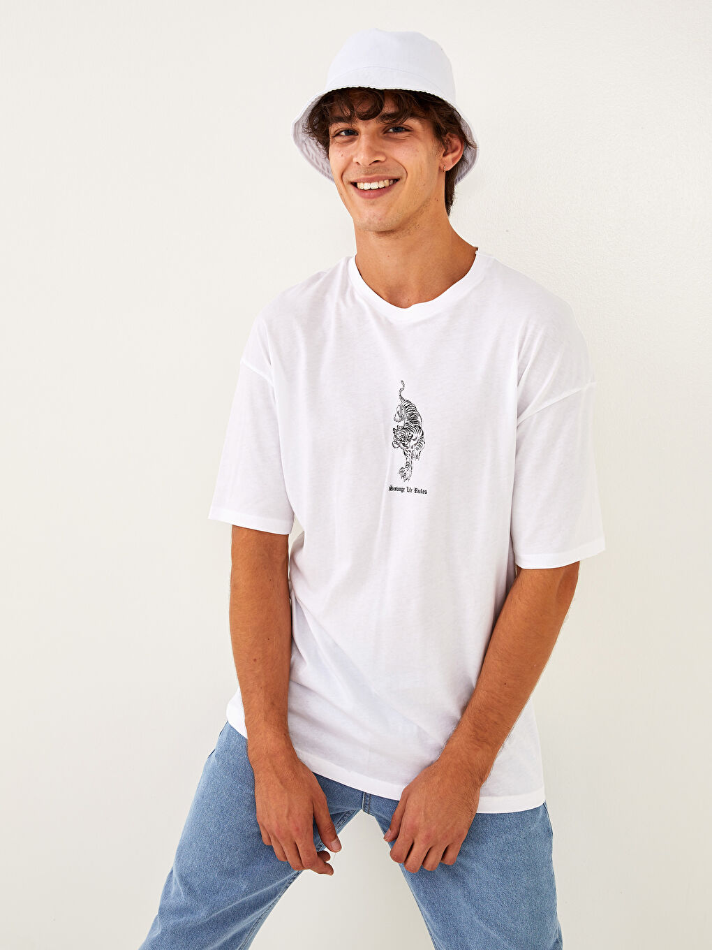 تيشيرت رجالي واسع الحجم برقبة دائرية وأكمام قصيرة من جيرسي-2