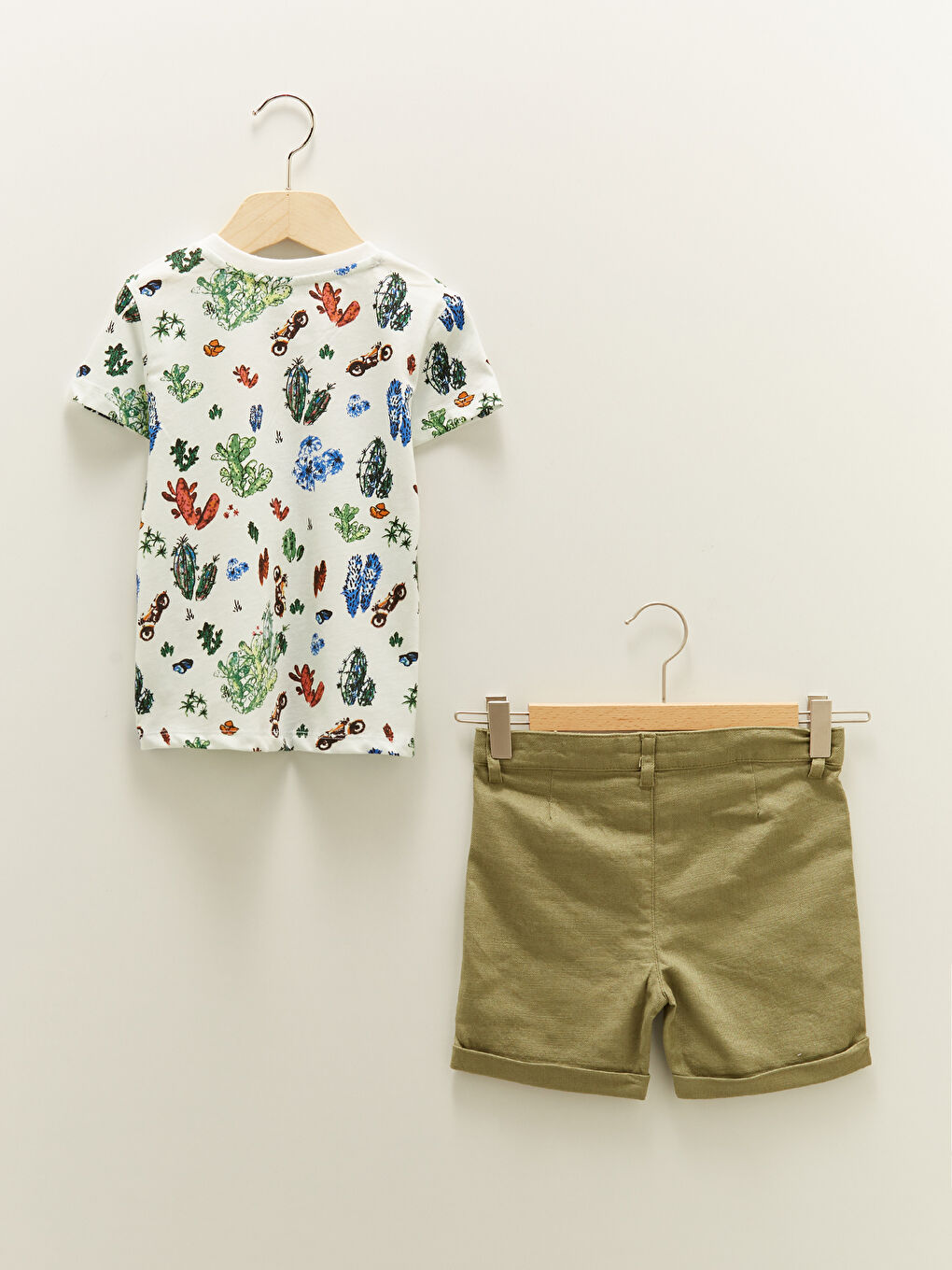 Ekru Bisiklet Yaka Kısa Kollu Baskılı Erkek Bebek Tişört ve Şort 2'li Takım-1