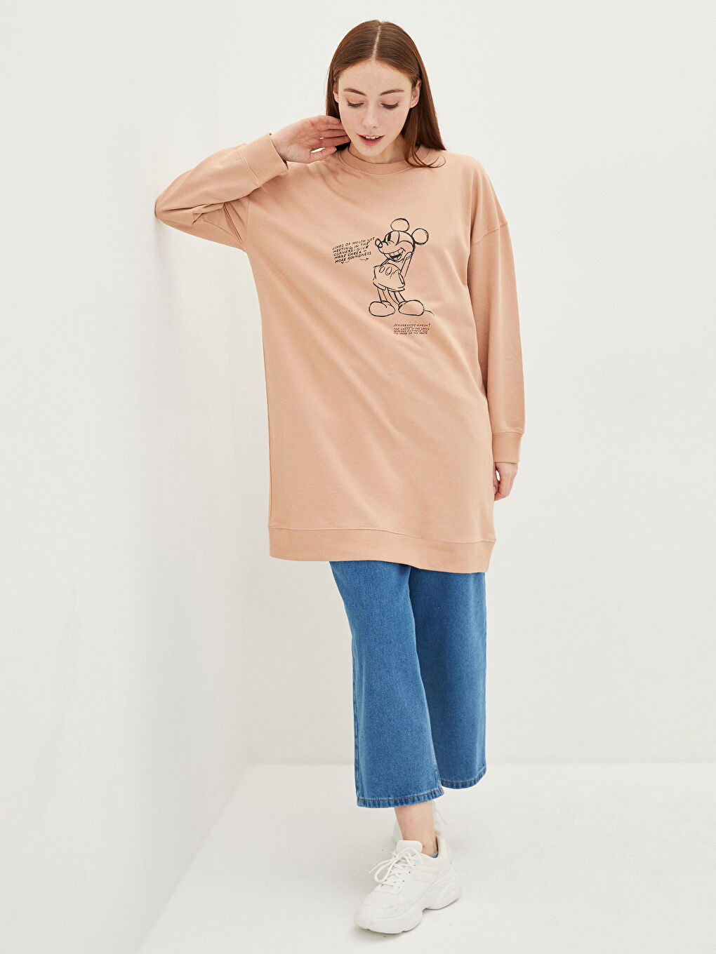 LCW Modest Bisiklet Yaka Mickey Mouse Baskılı Kadın Sweatshirt Tunik -W1H769Z8-DE0