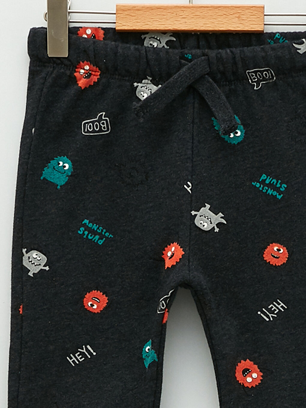 LCW baby Elasticated Waist Printed Baby Boy Tracksuit Bottom -W1H788Z1-LSR