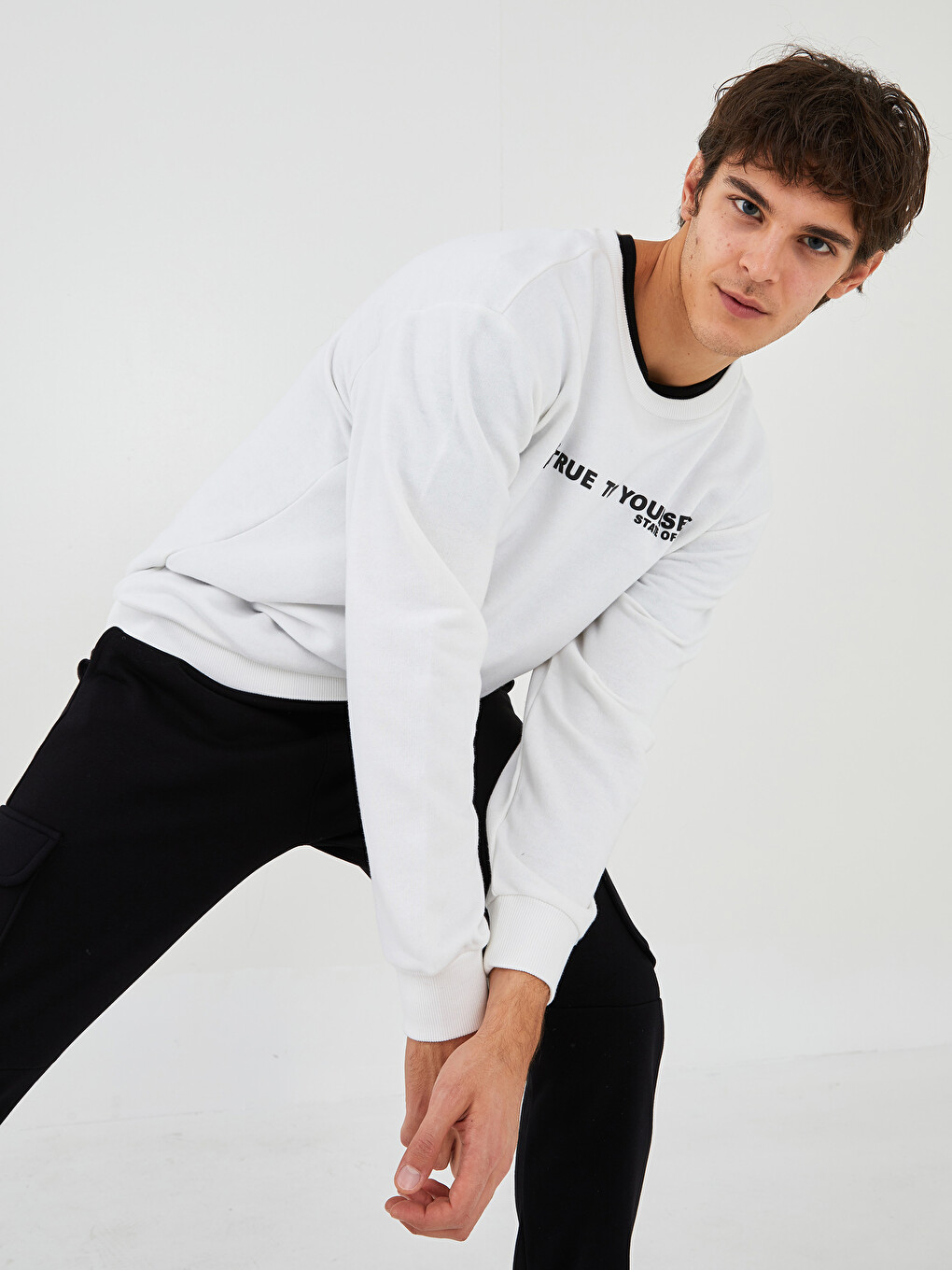 Crew Neck Long Sleeve Printed Men's Sweatshirt-1