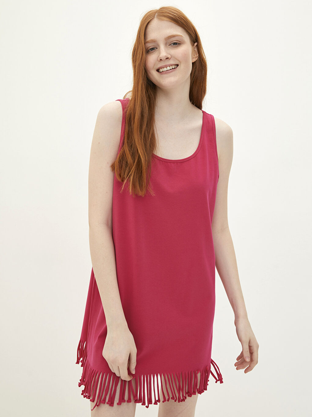 Женская ночная сорочка с U-образным вырезом, прямым кроем и без рукавов