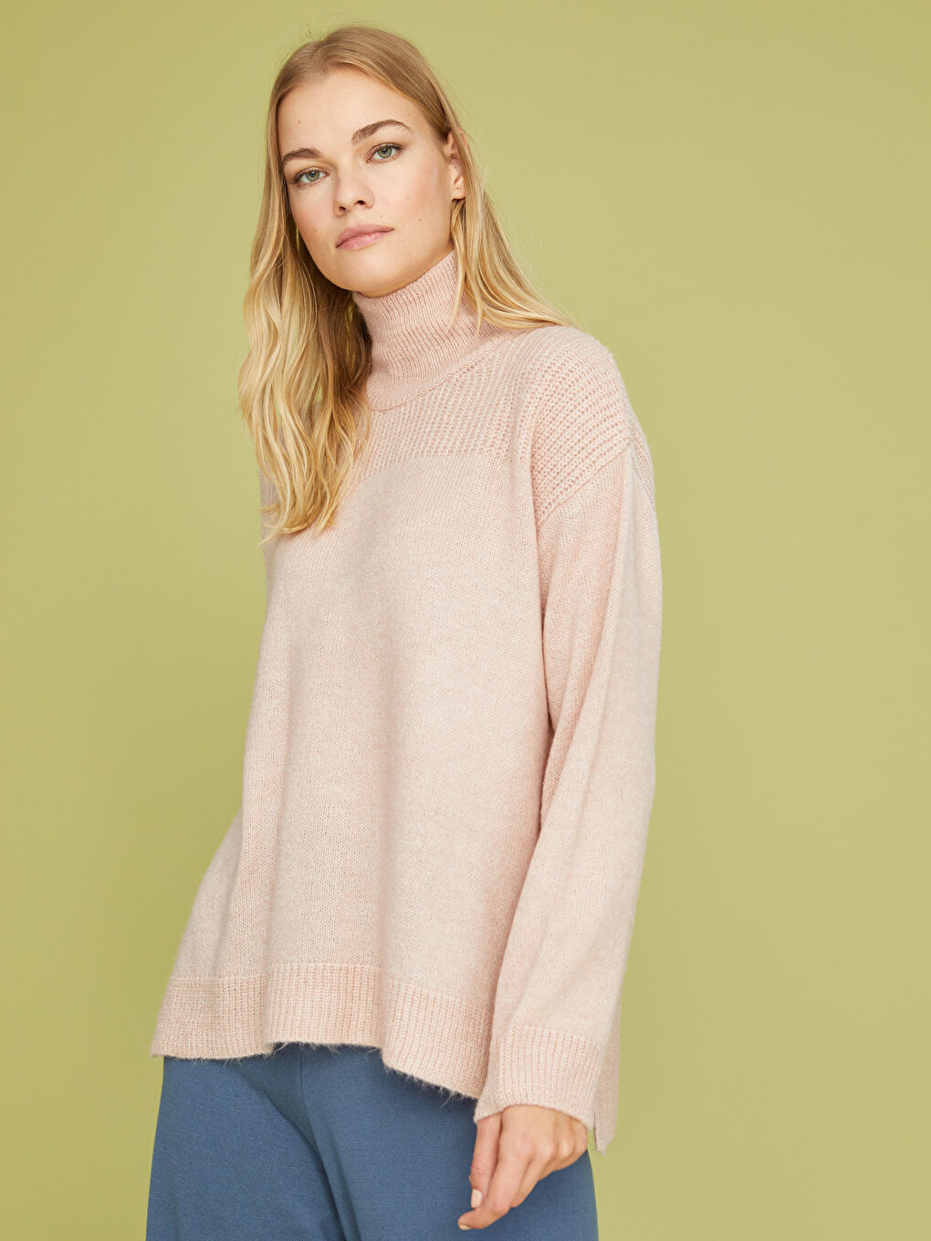 Pembe Balıkçı Yaka Düz Uzun Kollu Kadın Triko Kazak-1