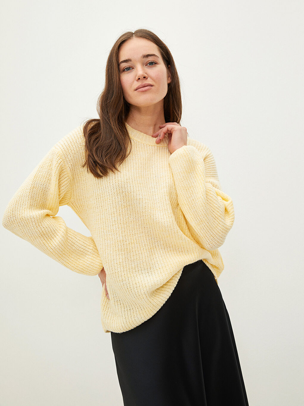 Crew Neck Plain Long Sleeve Women's Knitwear Sweater-1