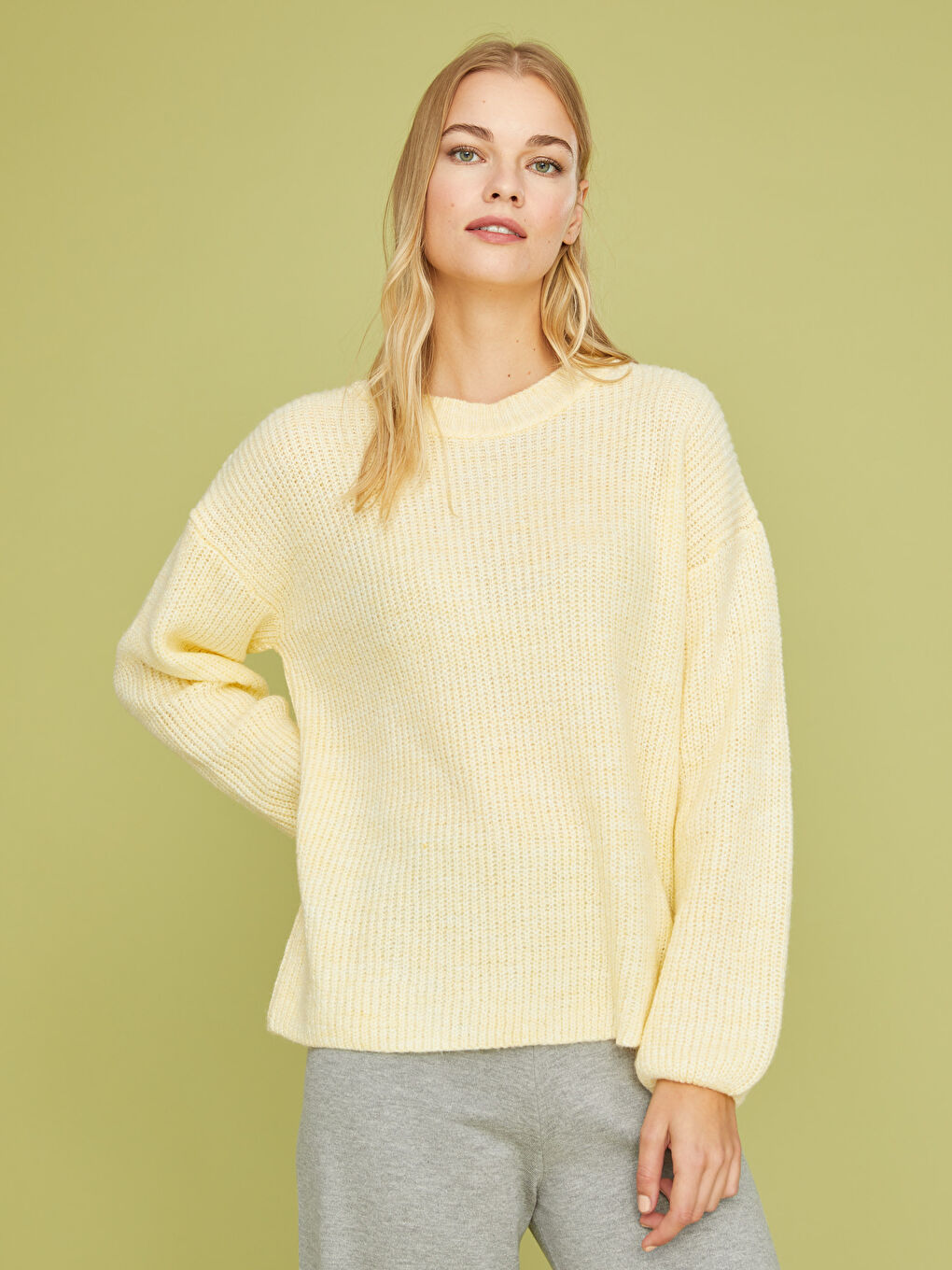 Crew Neck Plain Long Sleeve Women's Knitwear Sweater-2