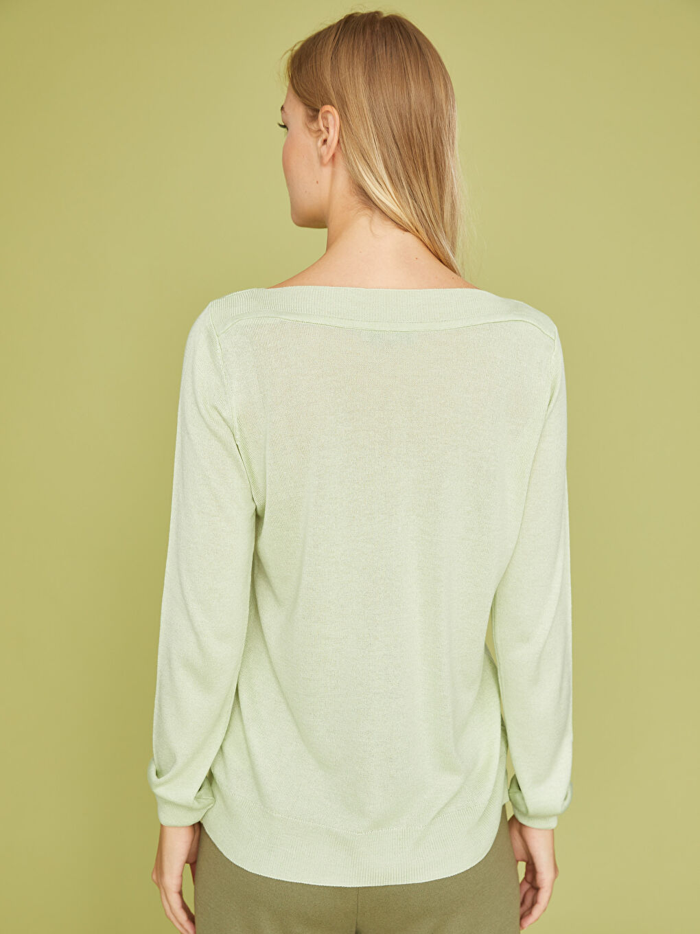 Yeşil Kayık Yaka Düz Uzun Kollu Kadın Triko Kazak-5