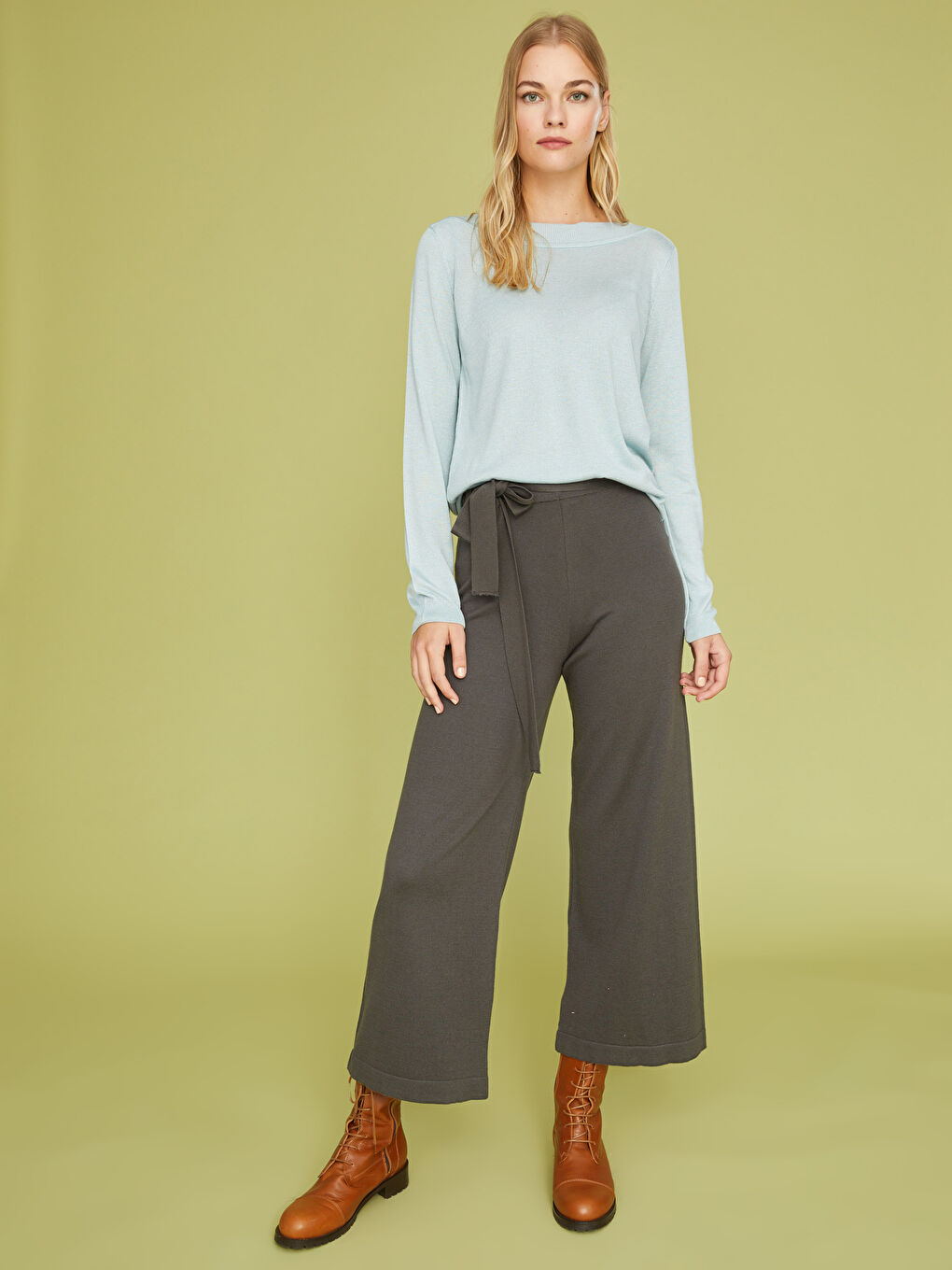 Mavi Kayık Yaka Düz Uzun Kollu Kadın Triko Kazak-2