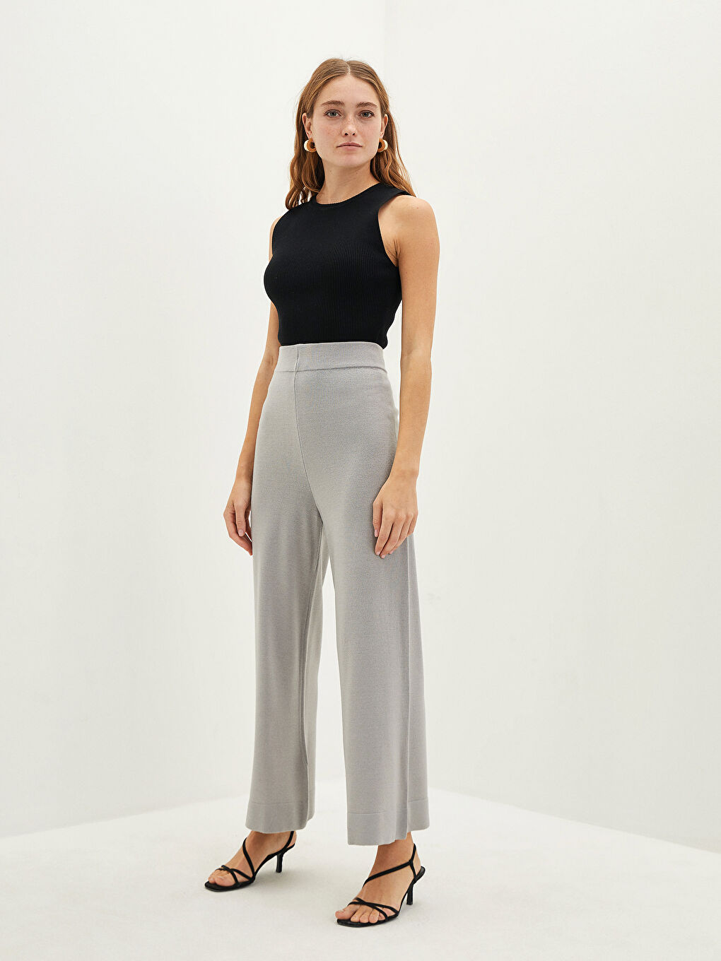 Gri Kadın Beli Lastikli Geniş Paça Düz Triko Pantolon-2