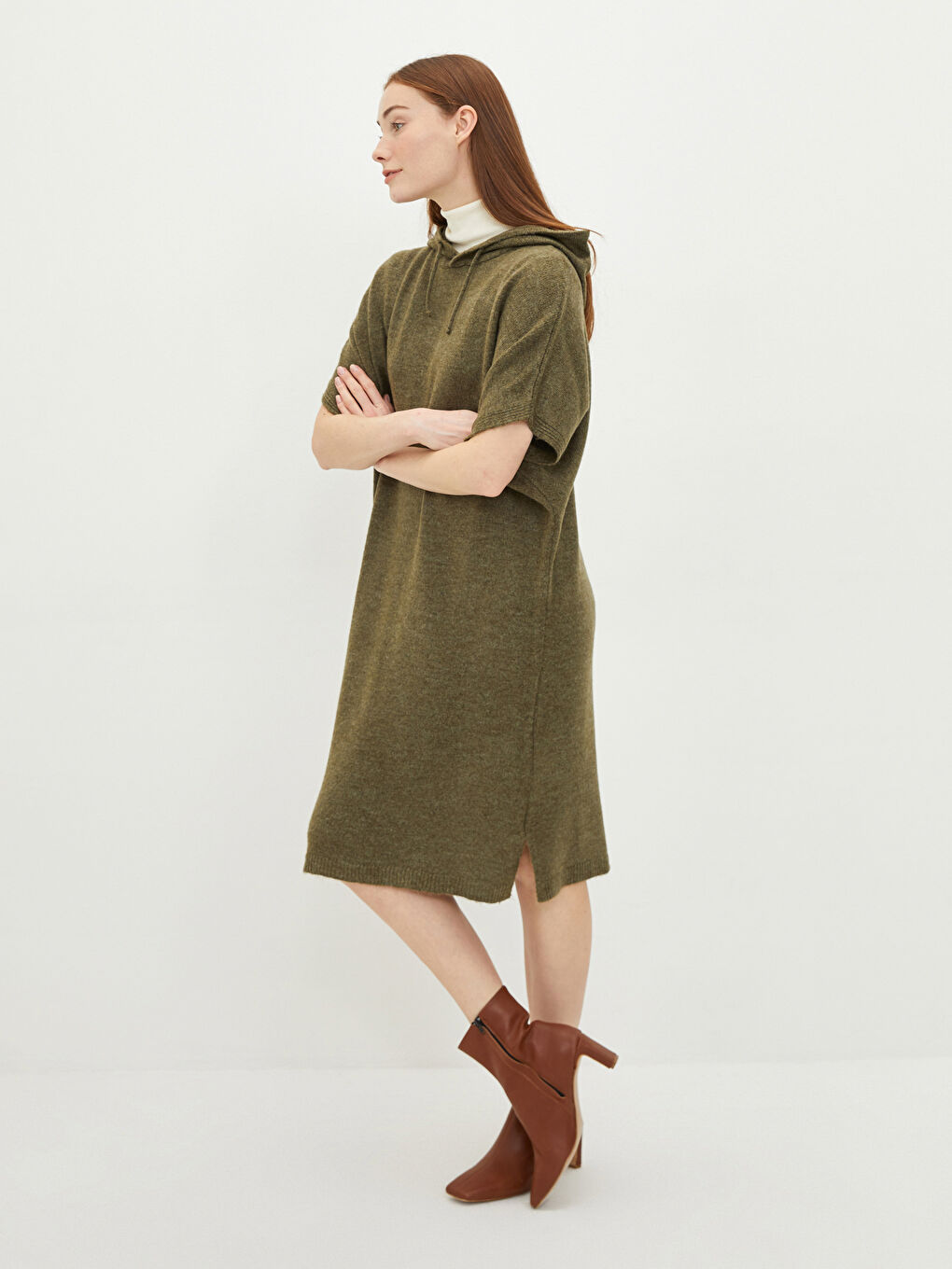 Yeşil Kapüşonlu Düz Kısa Kollu Kadın Triko Elbise-6