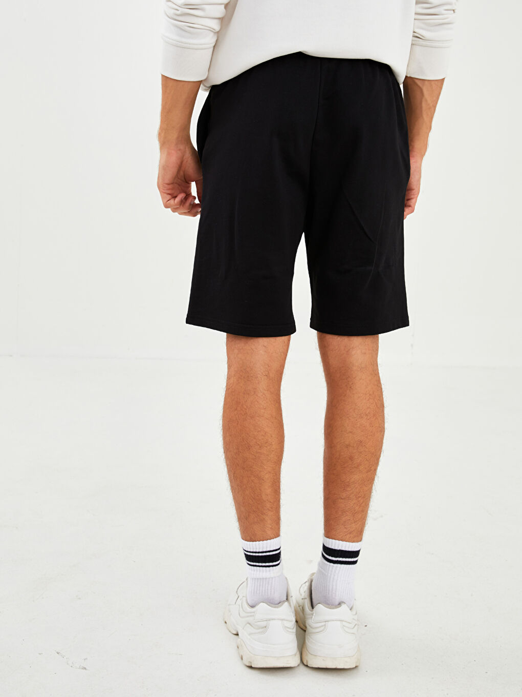 Siyah Standart Kalıp Örme Erkek Şort-4