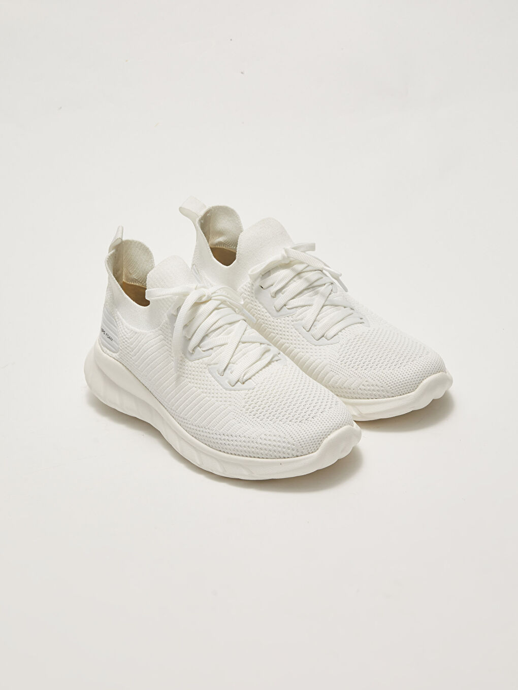 Beyaz File Detaylı Kalın Tabanlı Erkek Aktif Spor Ayakkabı