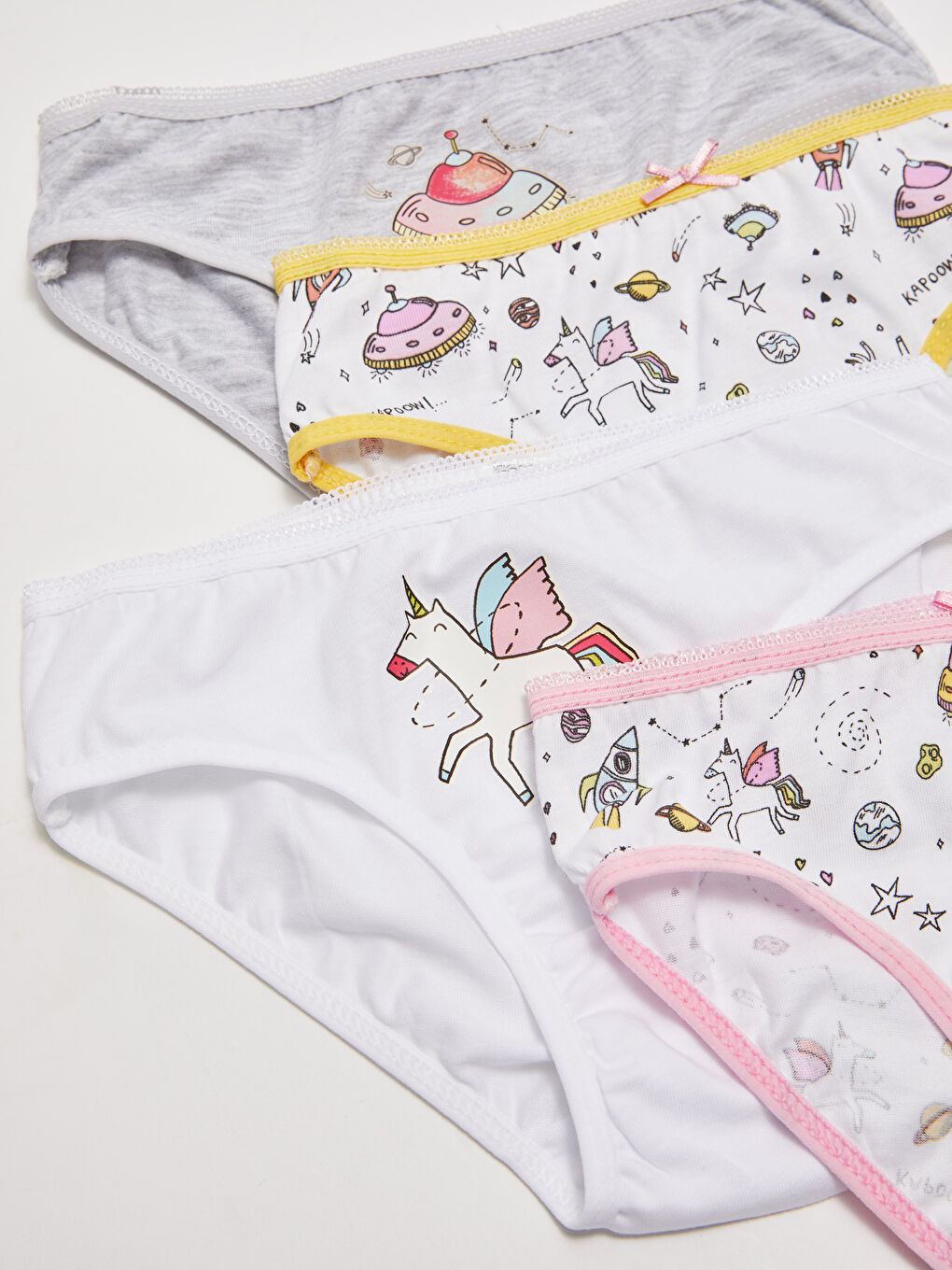 Elastic Waist Printed Girl's Panties 4 Pack-1