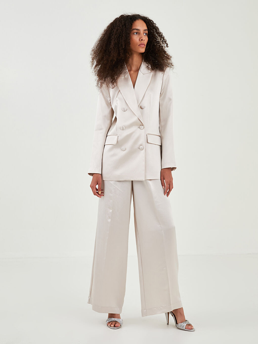 Bej Düz Uzun Kollu Kadın Ceket-2