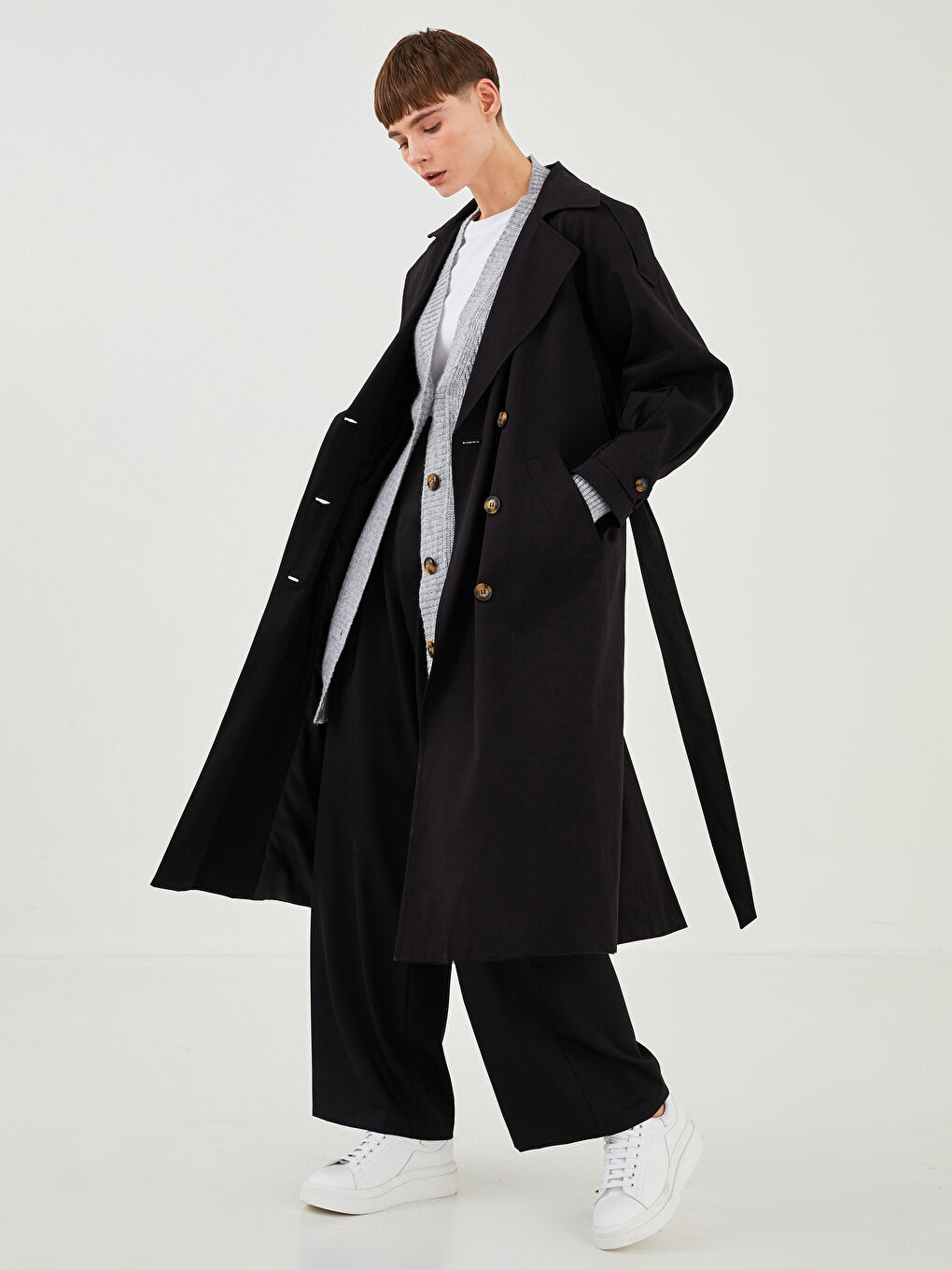 معطف خندق واسع بياقة للسيدات-1