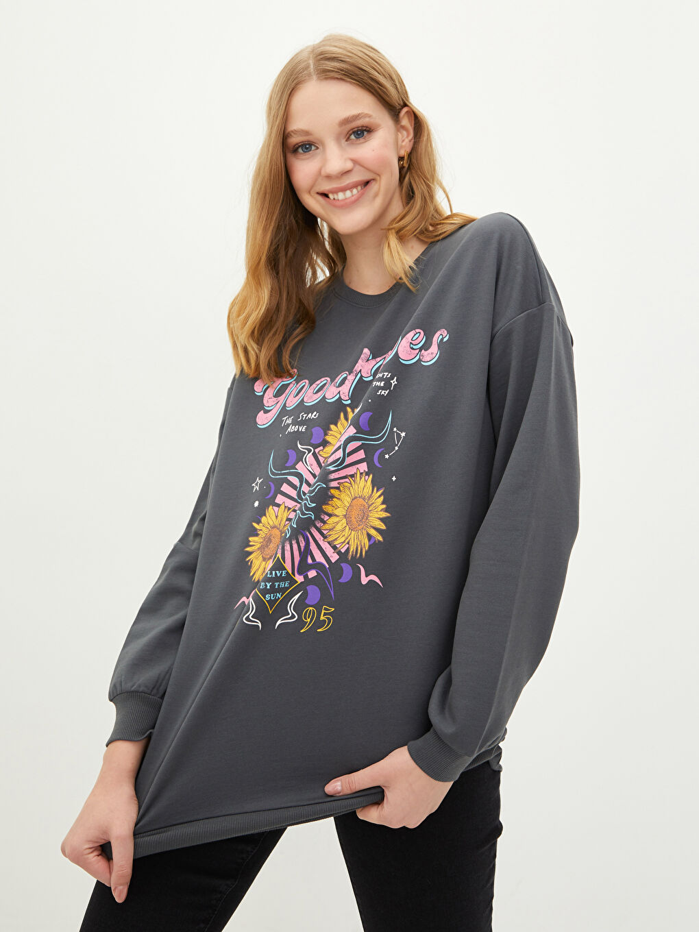 Crew Neck Printed Long Sleeve Women's Sweatshirt-1