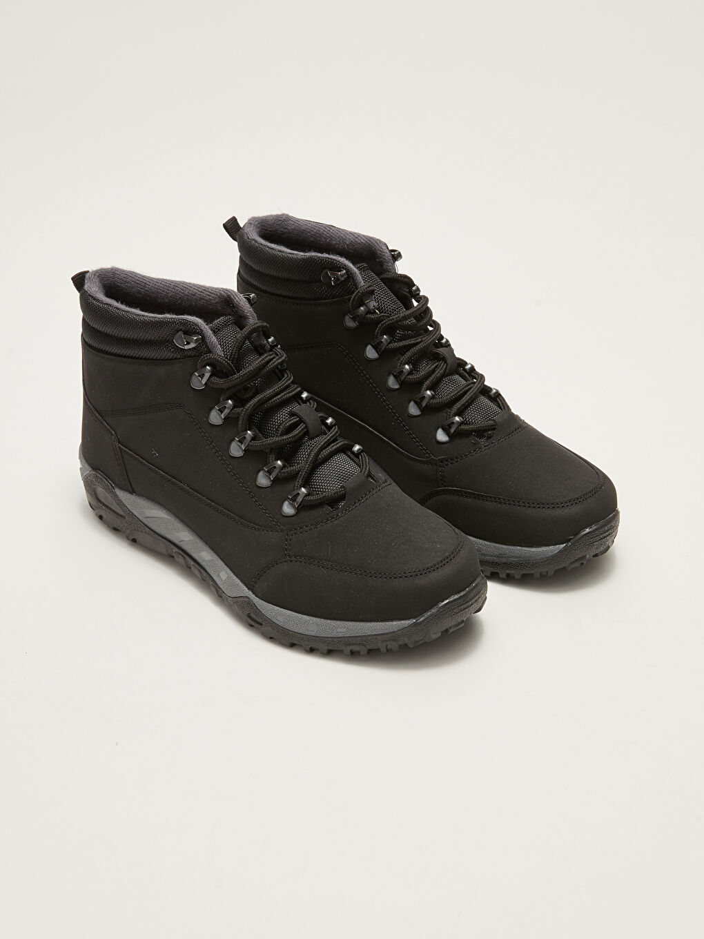 Lace-Up Men's Trekking Boot