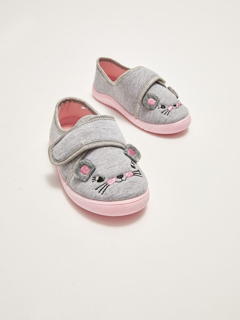 LCW STEPS Embroidery Detailed Hook and Loop  Slippers for Girls -W1HD67Z4-UXF