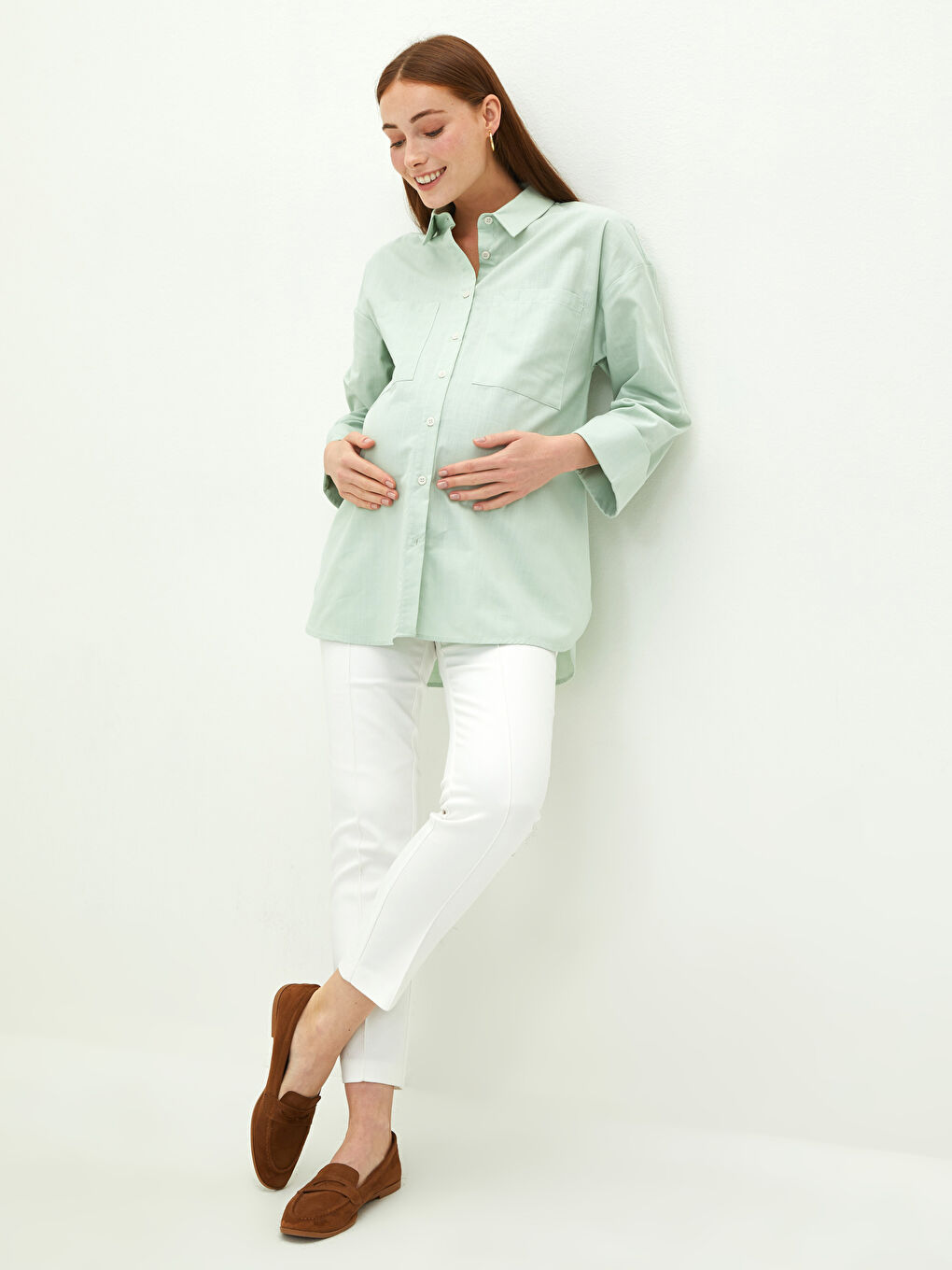 LCWAIKIKI Maternity Vordere Knopfleiste Taschen Detail Langarm Popeline Umstandshemd -W1HD69Z8-FKS
