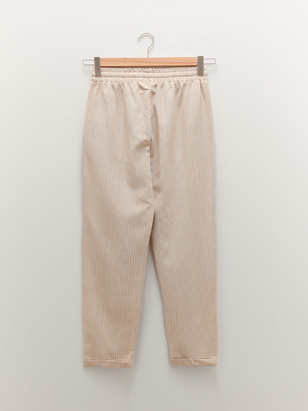 Bej Beli Lastikli Çizgili Bol Fit Cep Detaylı Kadın Pantolon-5