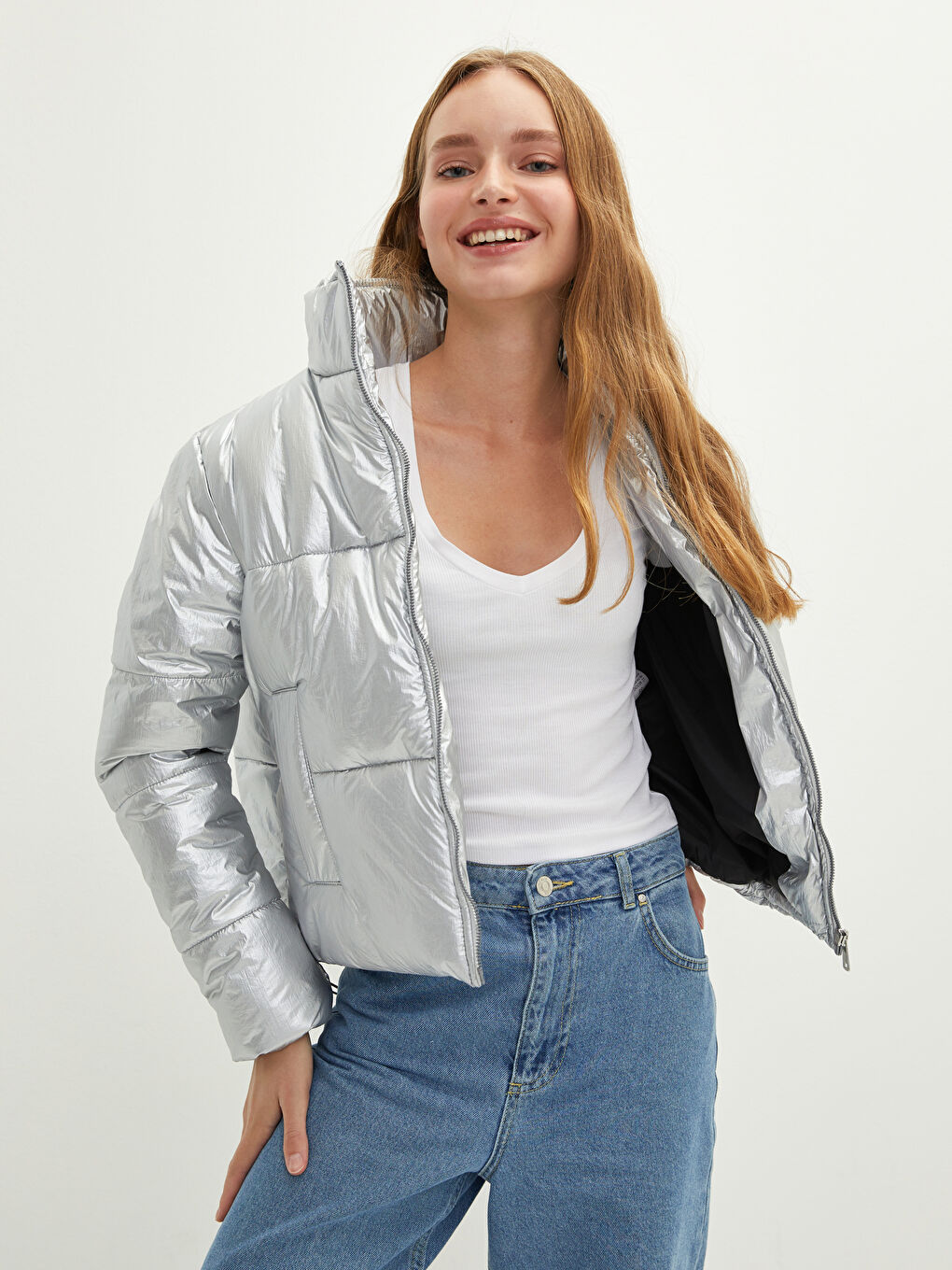 Gri Dik Yaka Düz Cep Detaylı Kadın Şişme Mont-1