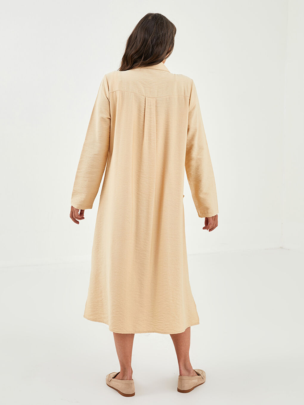 Bej Gömlek Yaka Düz Cep Detaylı Kadın Elbise-4