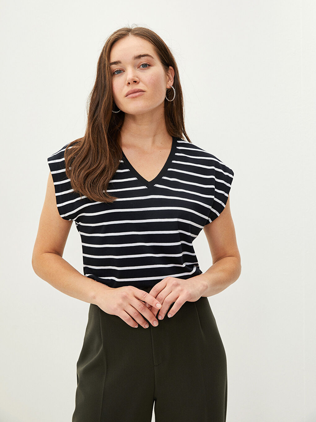 Tricou de Damă cu Mânecă Scurtă, Decolteu în V, Vărgat, din Bumbac-1