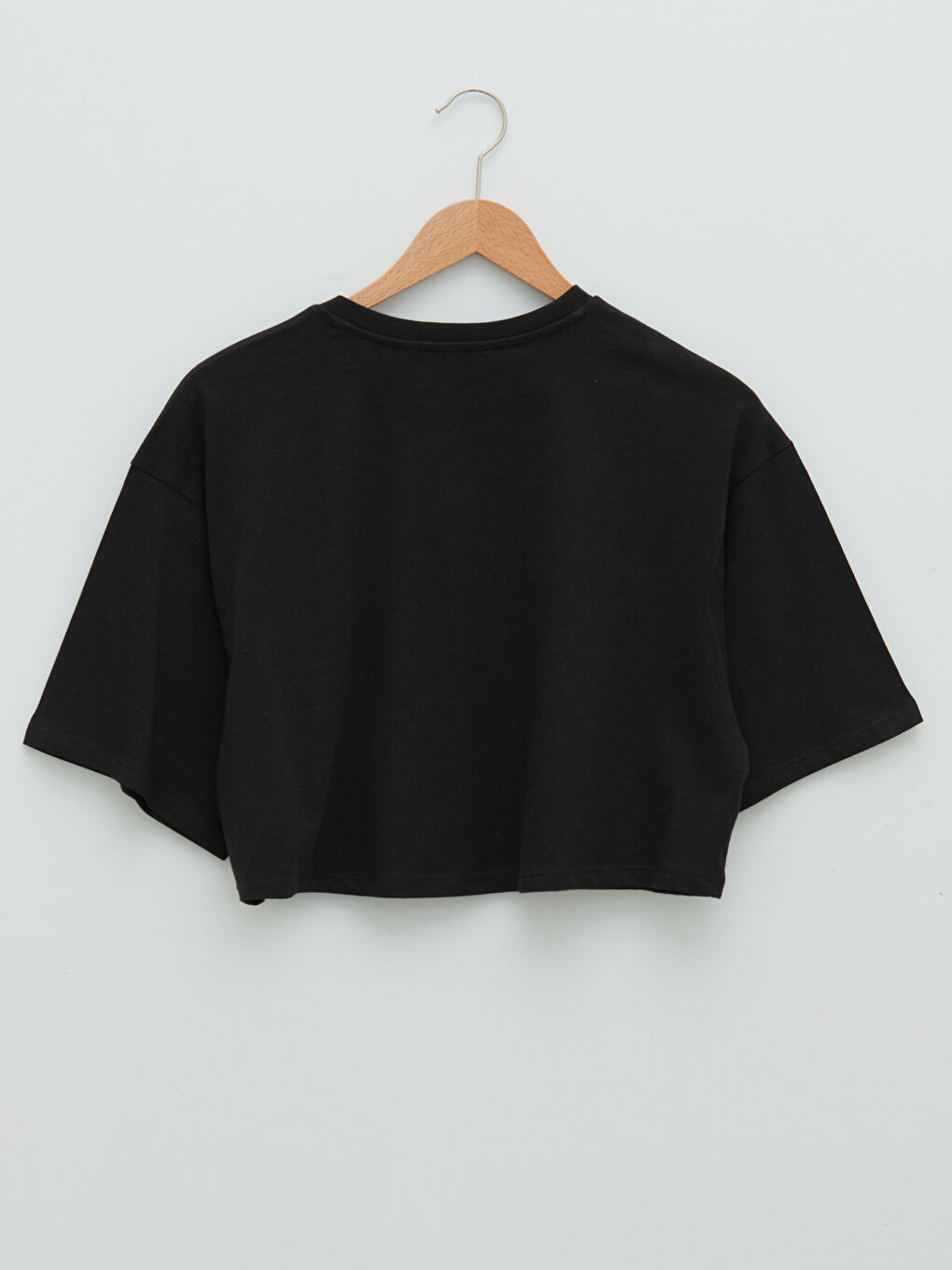 Siyah Bisiklet Yaka Düz Kısa Kollu Kadın Crop-11