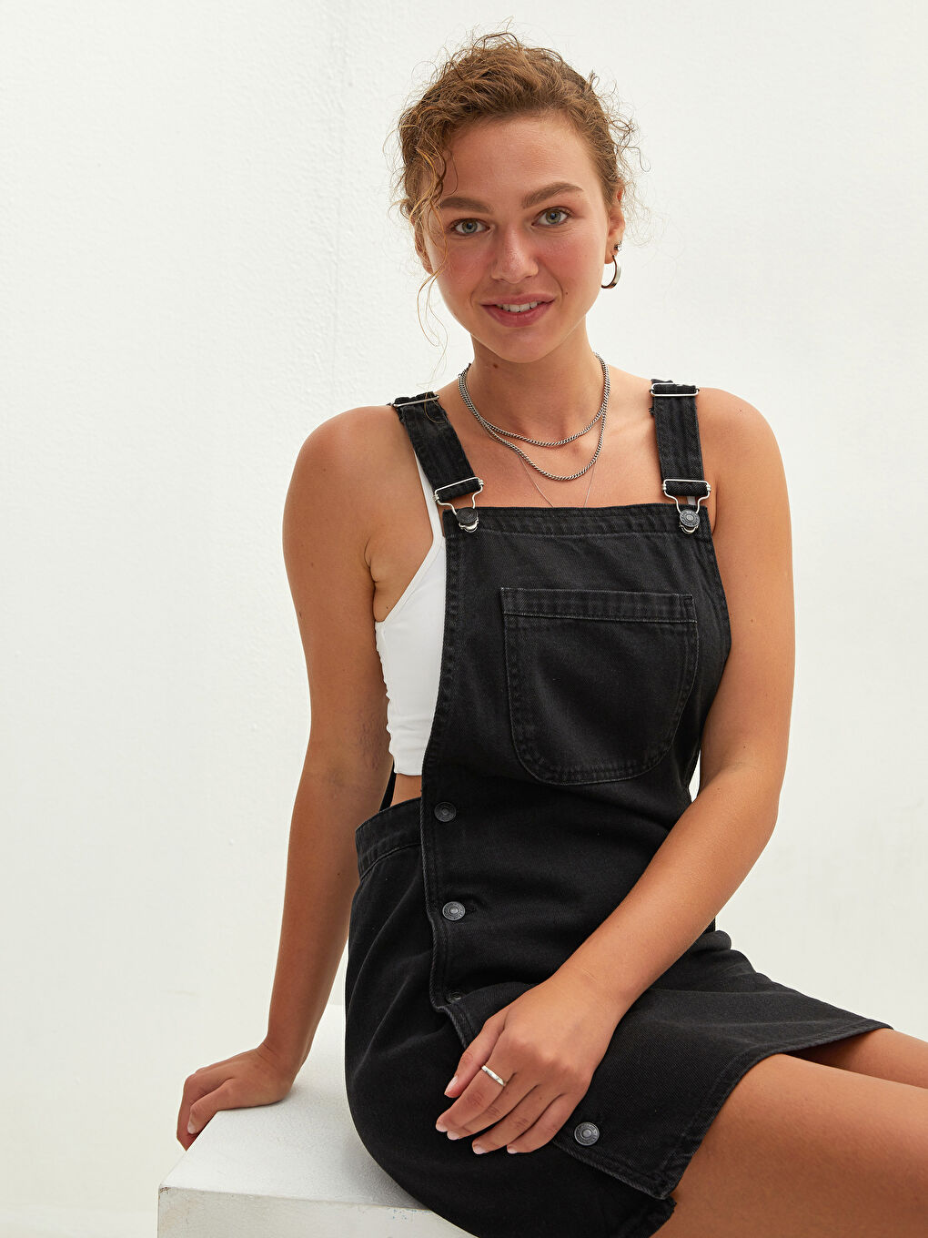 Salopetă Rodeo din Denim pentru Femei cu Guler Pătrat și Bretele Drepte-4