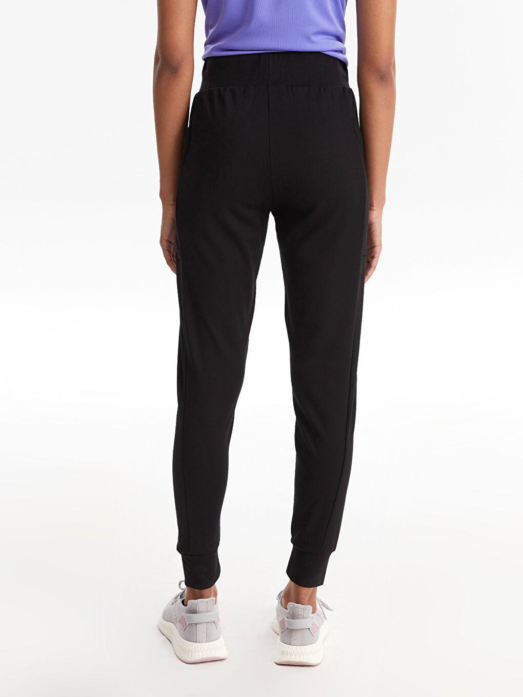 Siyah Beli Lastikli Düz Cep Detaylı Kadın Eşofman Altı-8