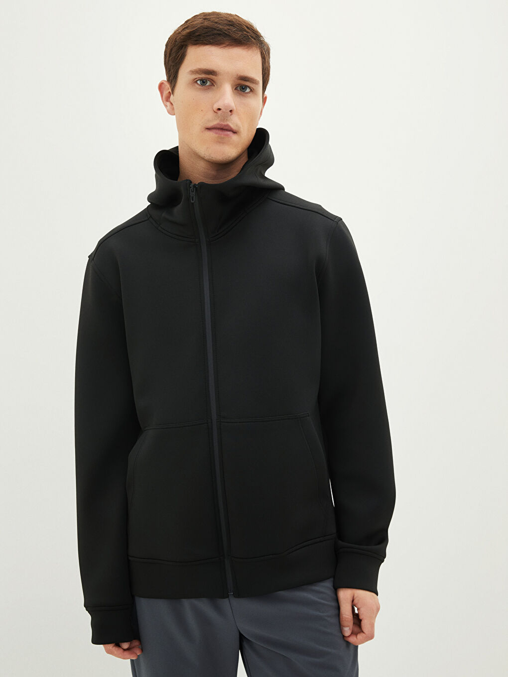 Siyah Standart Kalıp Kapüşonlu Erkek Hırka