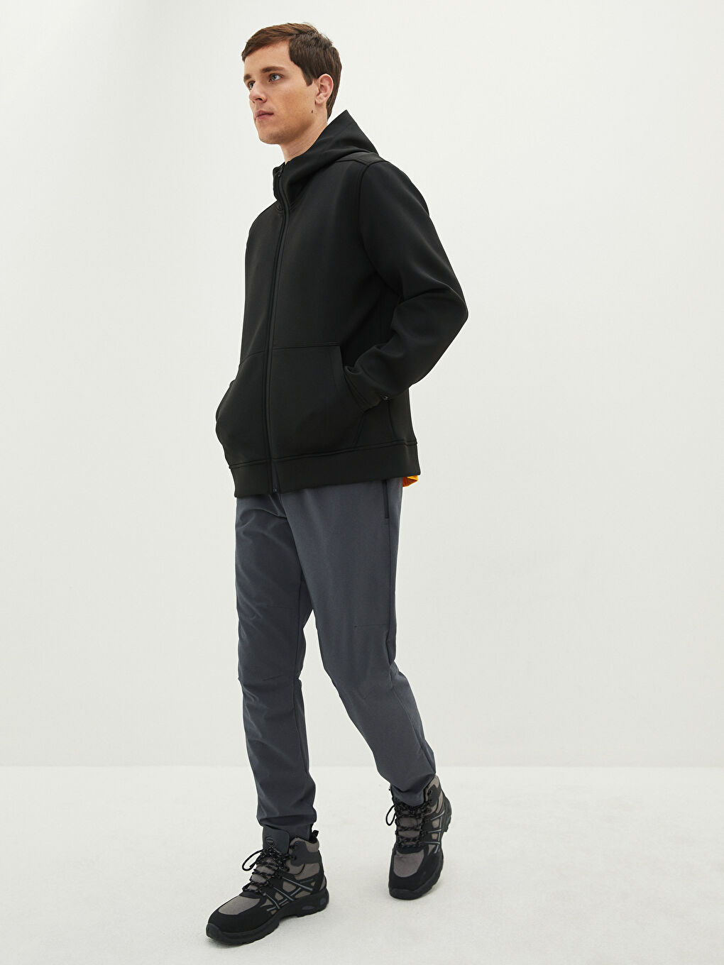 Siyah Standart Kalıp Kapüşonlu Erkek Hırka-3