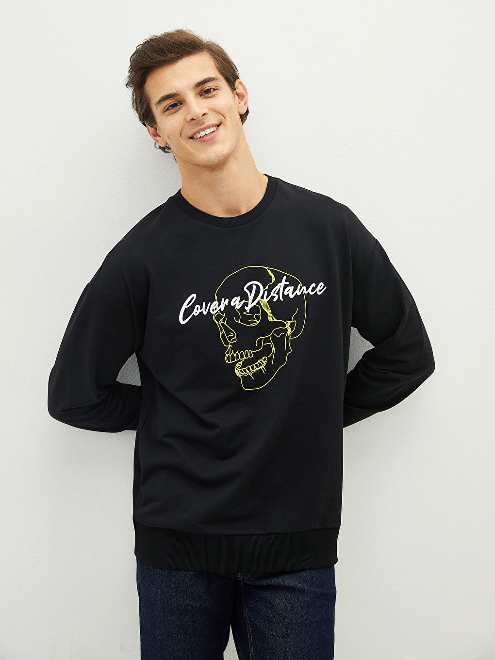 Siyah Bisiklet Yaka Uzun Kollu Baskılı Erkek Sweatshirt